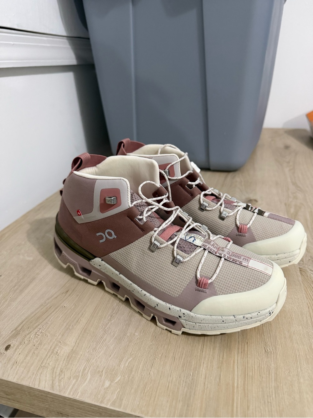 On Running Women’s Trail Boots in Dusty Rose and Cream